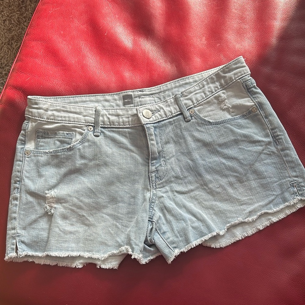 Massimo light Blue Jean shorts size 8